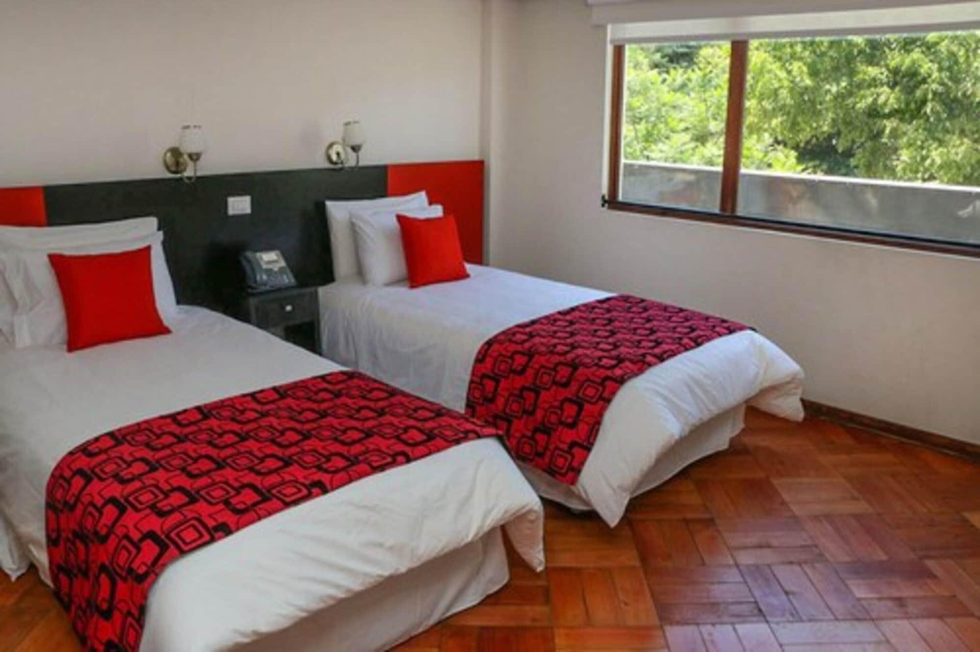 Hotel Plaza Nunoa Сантьяго Экстерьер фото