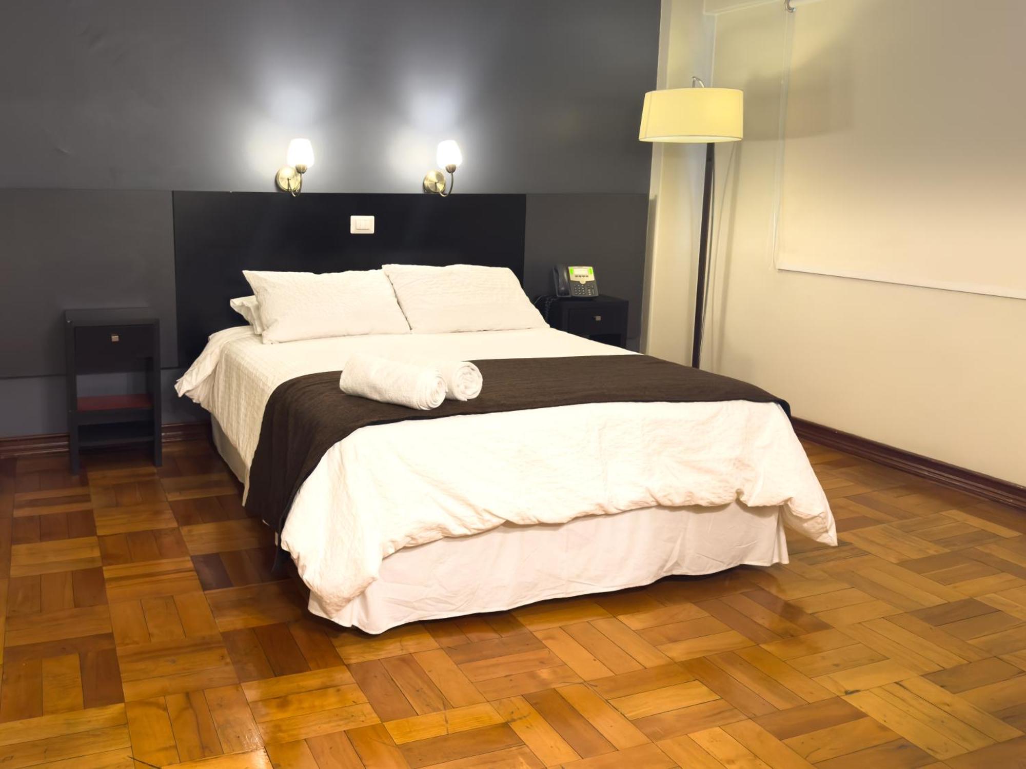 Hotel Plaza Nunoa Сантьяго Экстерьер фото